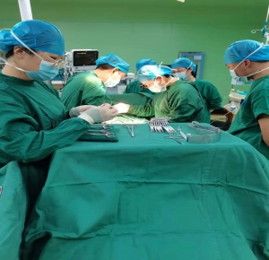 西藏康城肿瘤医院成功完成首例食管癌手术