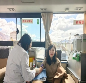 热血践初心 医者显担当——西藏阜康肿瘤医院党支部组织员工集中无偿献血！